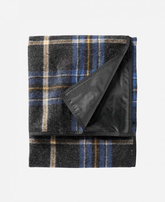 Pendleton - Roll-Up Blanket